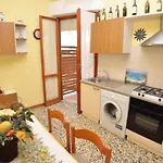 Carnevale Apartment *